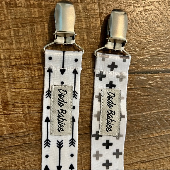 NEW Pacifier Clips - Picture 4 of 5